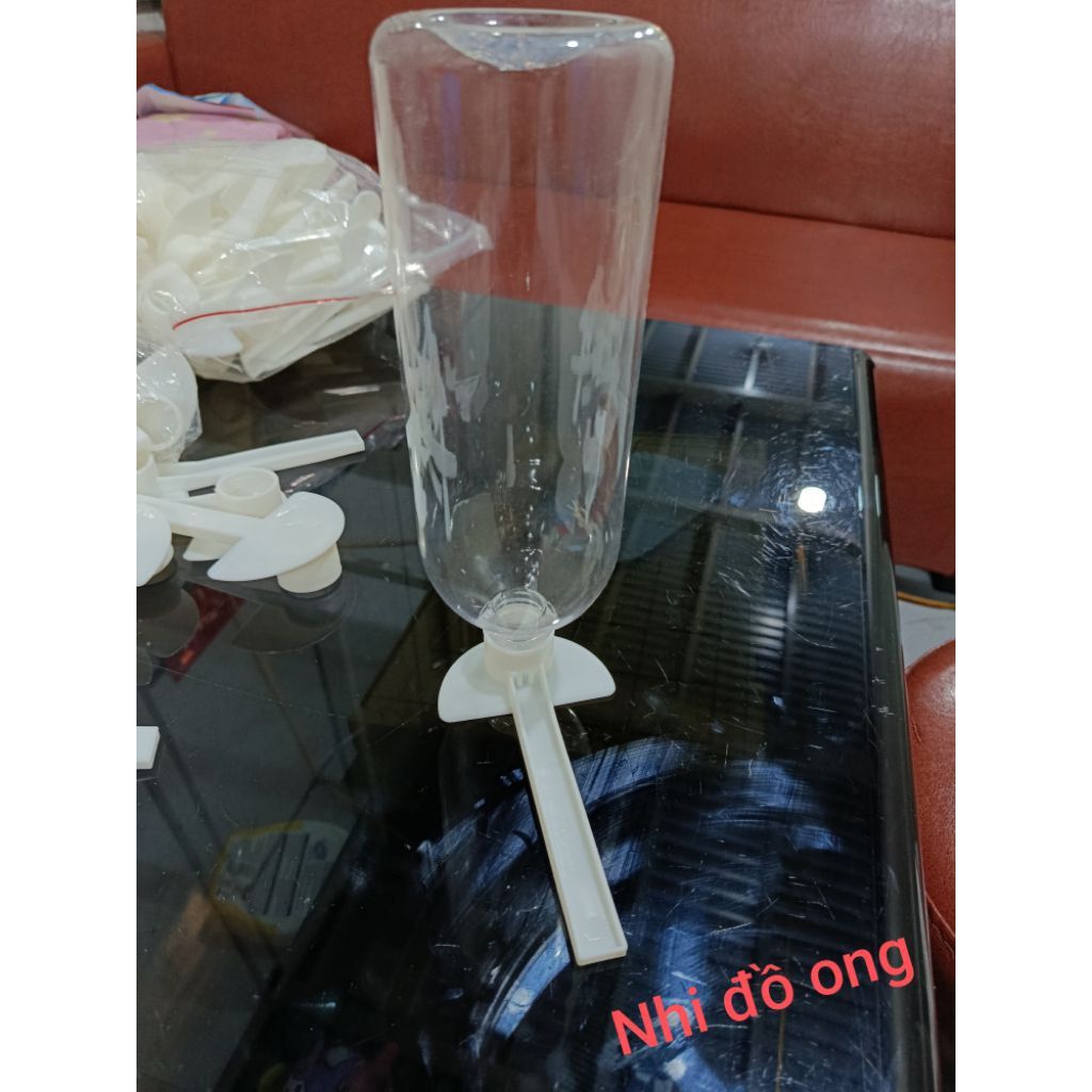 Máng mỏ vịt chăn ong mật , máng cho ong mật ăn bằng chai Combo 5C - Ảnh 6